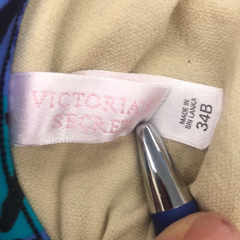 Victoria’s Secret bikini top 👙 - Picture 4 of 5